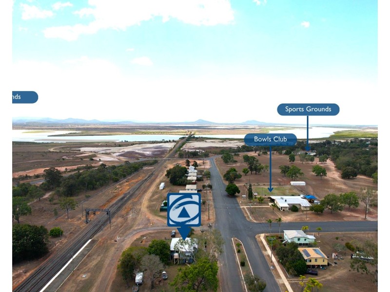 18 Railway Parade, St Lawrence QLD 4707