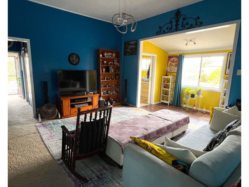 18 Railway Parade, St Lawrence QLD 4707