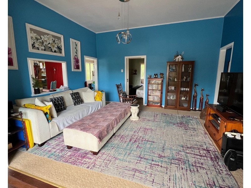 18 Railway Parade, St Lawrence QLD 4707