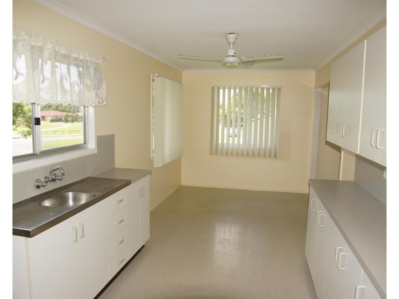 6 Kathleen Street, Sarina QLD 4737