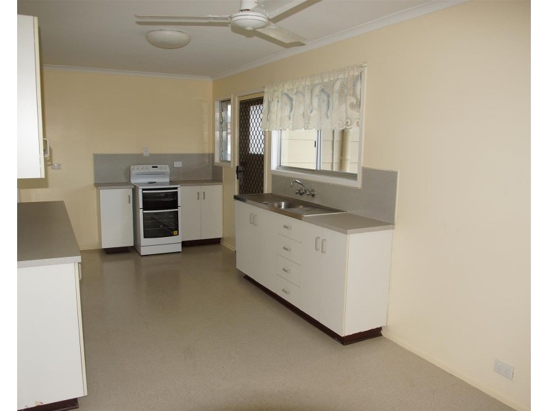 6 Kathleen Street, Sarina QLD 4737