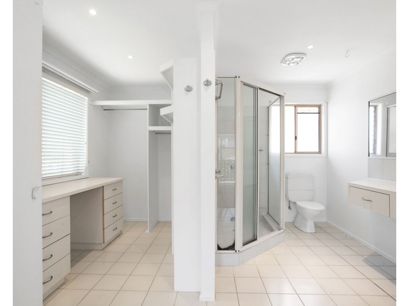 16 Pioneer Street, Mount Pleasant QLD 4740