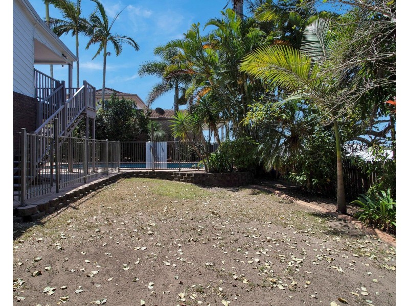 16 Pioneer Street, Mount Pleasant QLD 4740