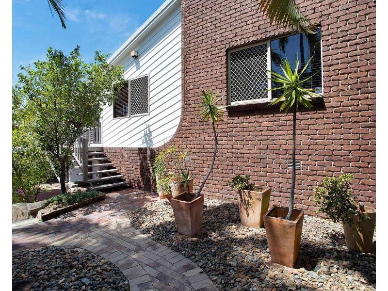 16 Pioneer Street, Mount Pleasant QLD 4740