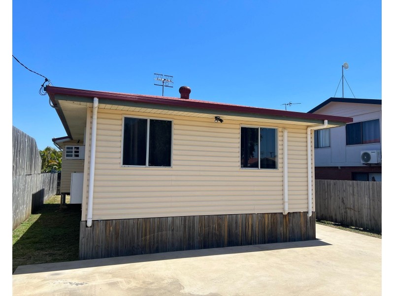 3 Lawrie Street, Sarina QLD 4737