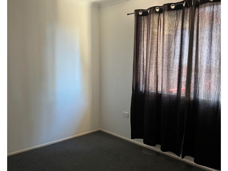 3 Lawrie Street, Sarina QLD 4737