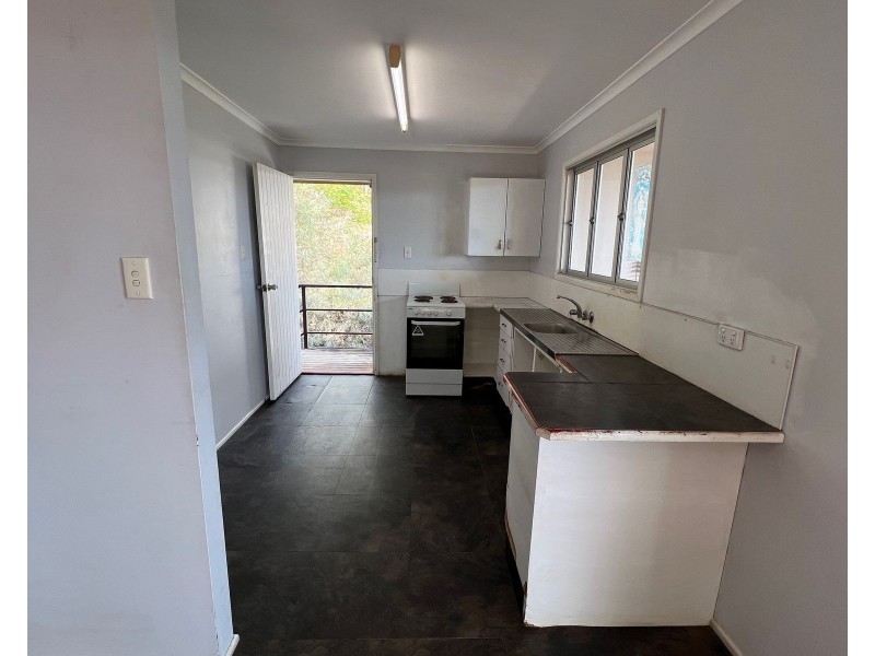 23 Langdon Street, Sarina QLD 4737