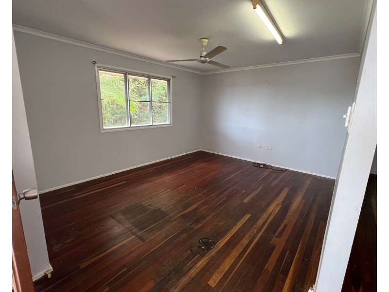 23 Langdon Street, Sarina QLD 4737