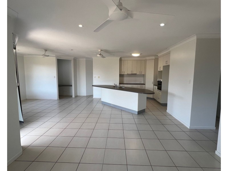 35 Pacific Avenue, Sarina QLD 4737