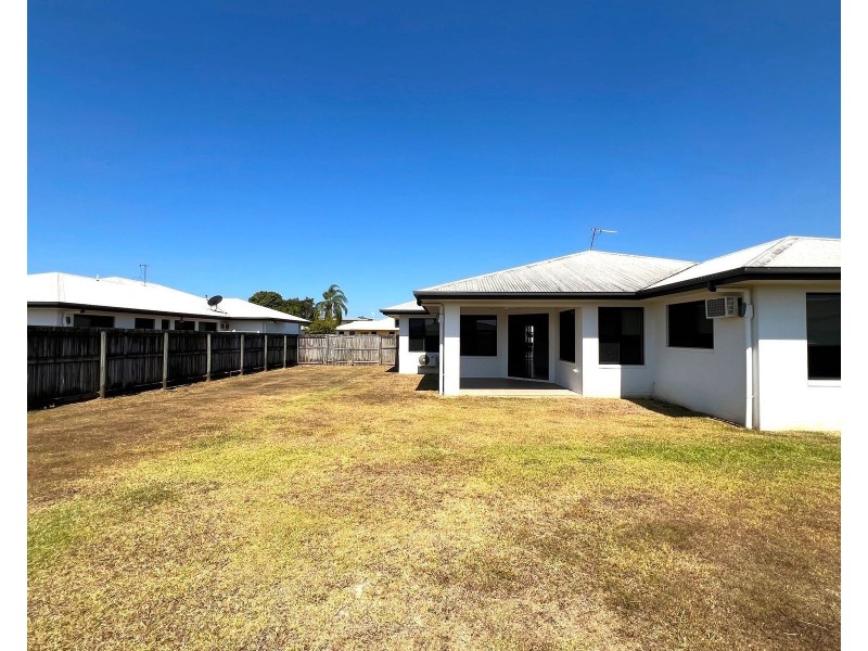 35 Pacific Avenue, Sarina QLD 4737
