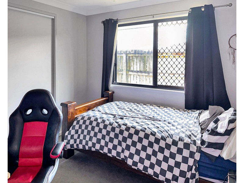 60 Poulsen Drive, Marian QLD 4753