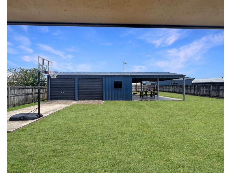 60 Poulsen Drive, Marian QLD 4753