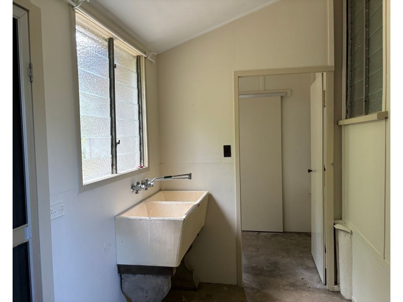 90597 Bruce Highway, Sarina QLD 4737