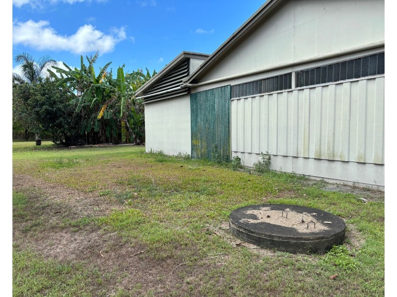 90597 Bruce Highway, Sarina QLD 4737