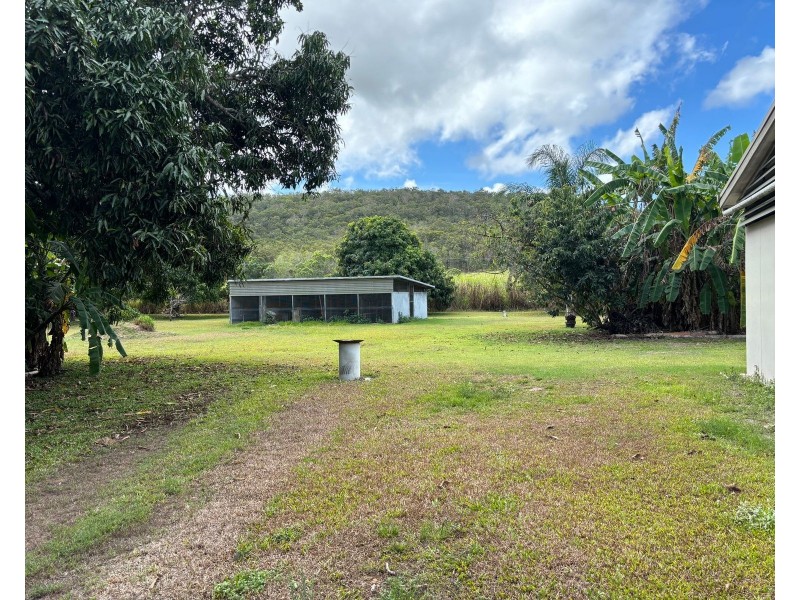 90597 Bruce Highway, Sarina QLD 4737