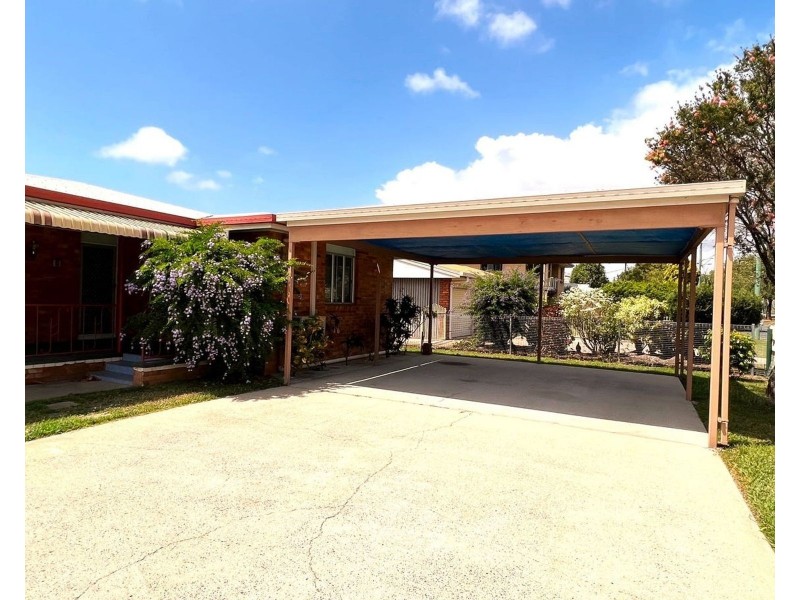 140 Broad Street, Sarina QLD 4737