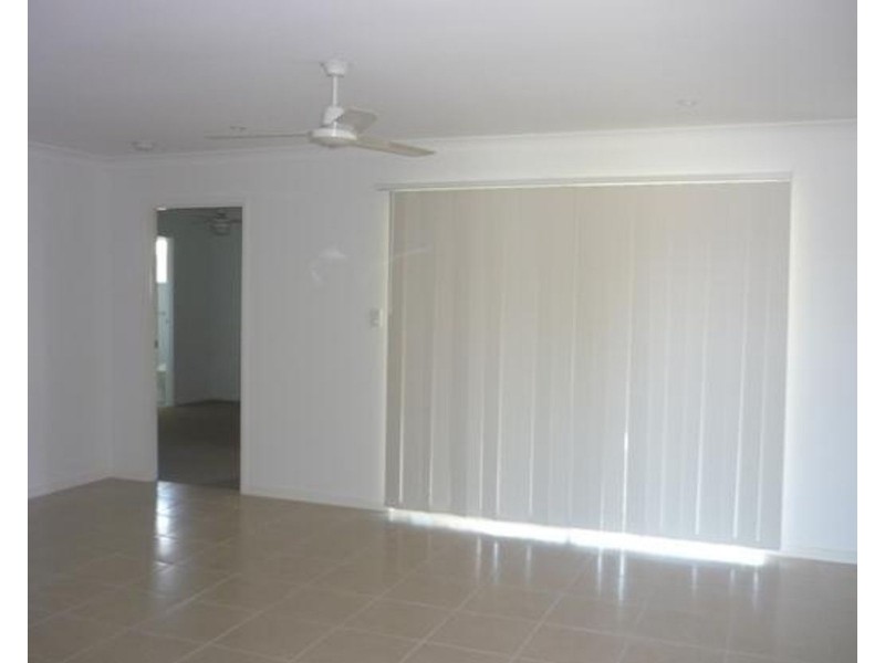 5 Leonie Court, Armstrong Beach QLD 4737