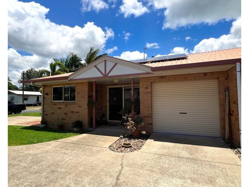 1/12 East Street, Sarina QLD 4737