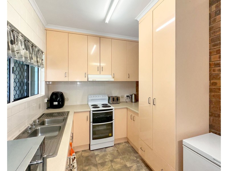 7 Brooksfield Drive, Sarina Beach QLD 4737