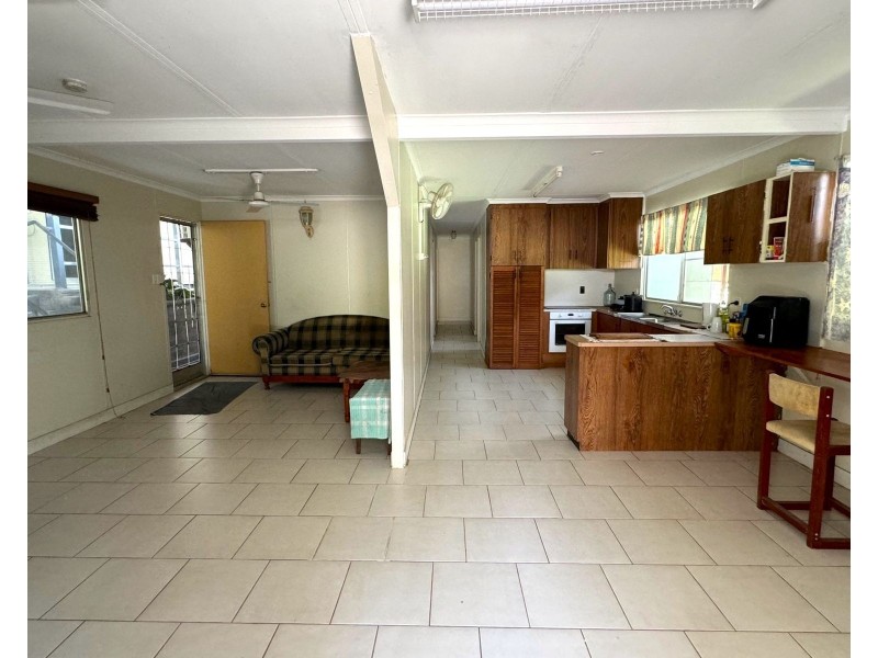 27 Flaggy Rock Road, Clairview QLD 4741