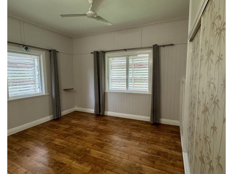 42 Anzac Street, Sarina QLD 4737
