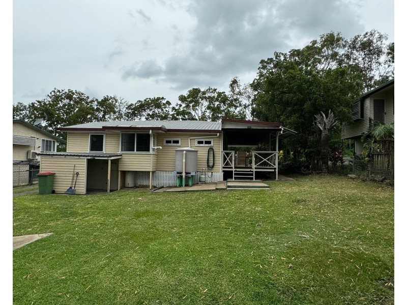 42 Anzac Street, Sarina QLD 4737