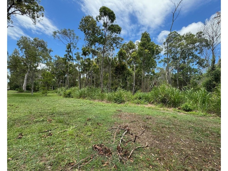 Lot 100 Miran Khan Drive, Armstrong Beach QLD 4737