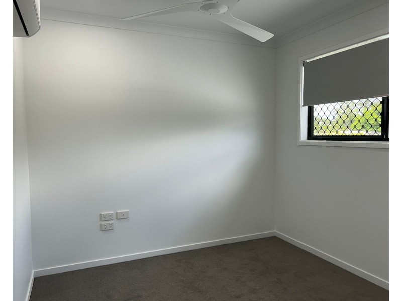 19 East Street, Sarina QLD 4737