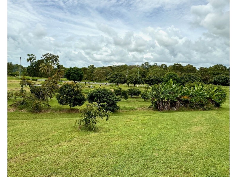 69 Grasstree Beach Road, Grasstree Beach QLD 4740