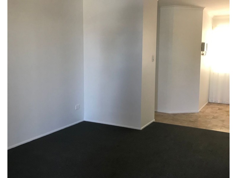 1/12 Fuller Court, South Mackay QLD 4740
