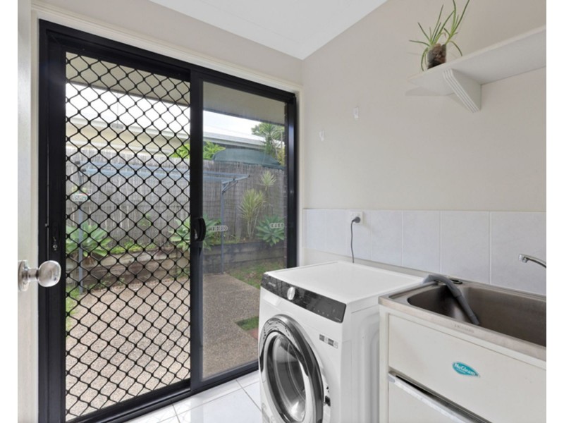 12 Aviland Drive, Seaforth QLD 4741