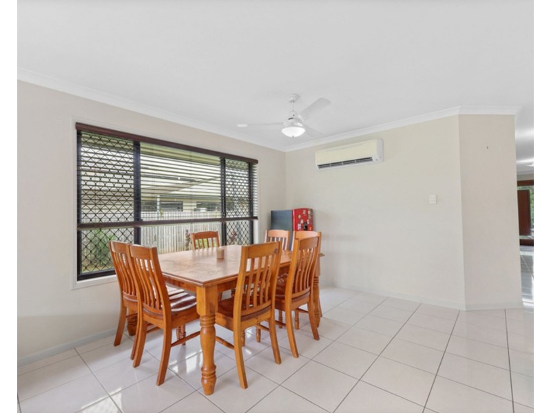 12 Aviland Drive, Seaforth QLD 4741