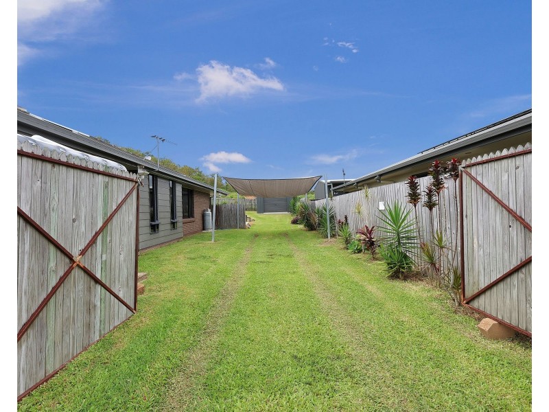 12 Aviland Drive, Seaforth QLD 4741