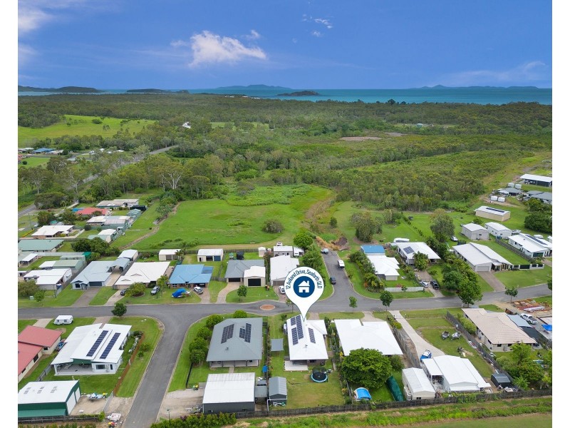 12 Aviland Drive, Seaforth QLD 4741