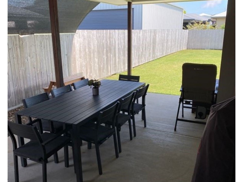 11 Dulcis Drive, Rural View QLD 4740