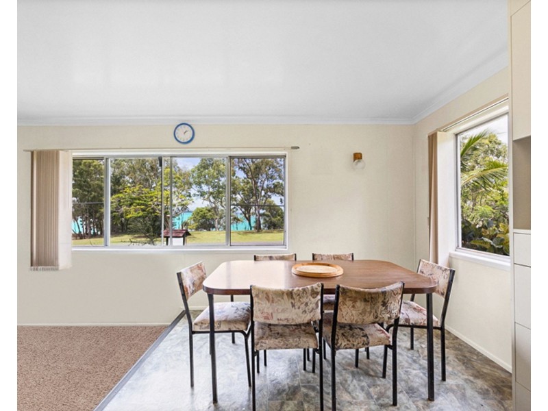 13 Repulse Esplanade, St Helens Beach QLD 4798