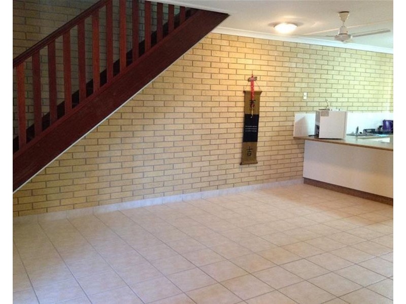 4/43 Owen Jenkins Drive, Sarina Beach QLD 4737