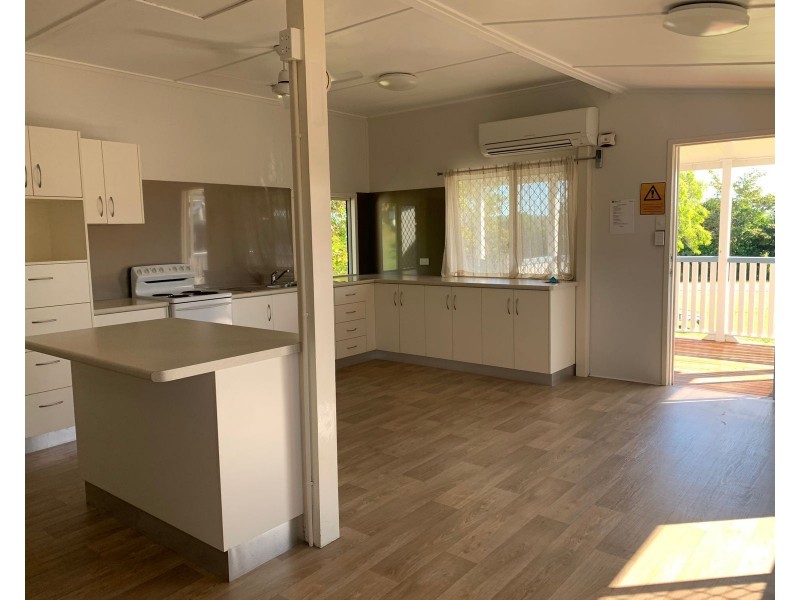 2 Captain Blackwood Drive, Sarina Beach QLD 4737