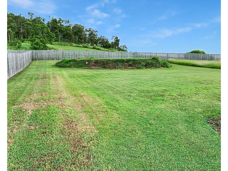 22 Aviland Drive, Seaforth QLD 4741