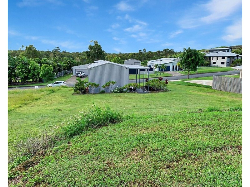 22 Aviland Drive, Seaforth QLD 4741