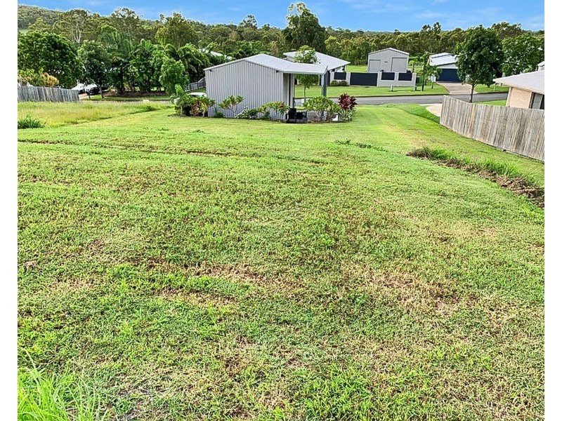 22 Aviland Drive, Seaforth QLD 4741