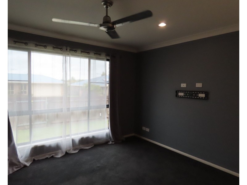 1 Crestview Crescent, Bucasia QLD 4750