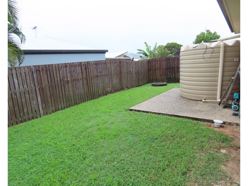 1 Crestview Crescent, Bucasia QLD 4750