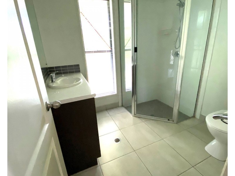 16 Woden Crescent, Ooralea QLD 4740