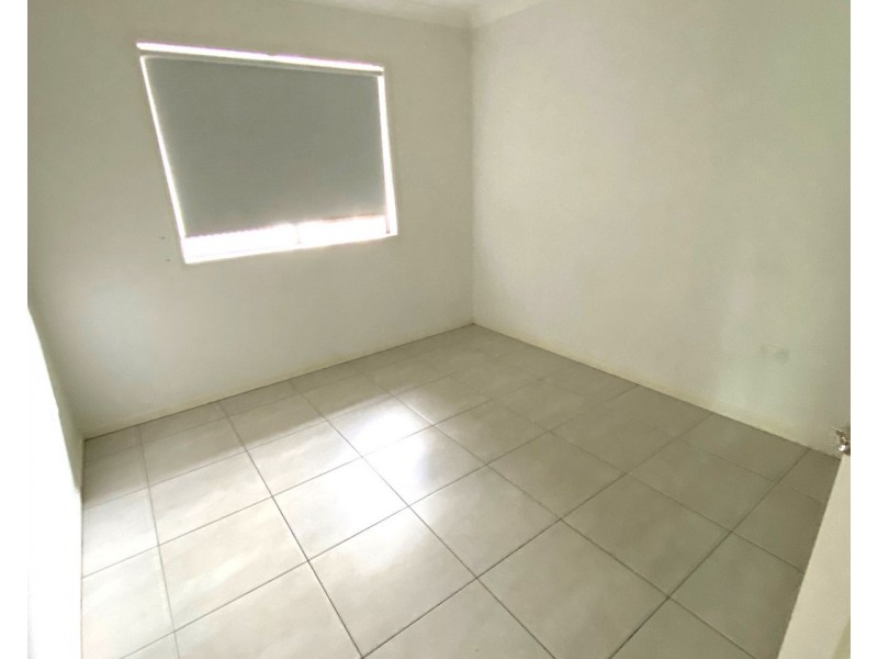 16 Woden Crescent, Ooralea QLD 4740