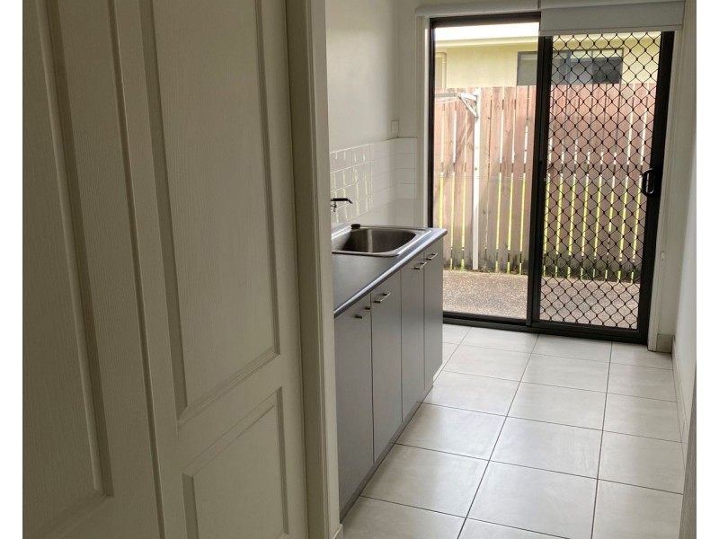 16 Woden Crescent, Ooralea QLD 4740