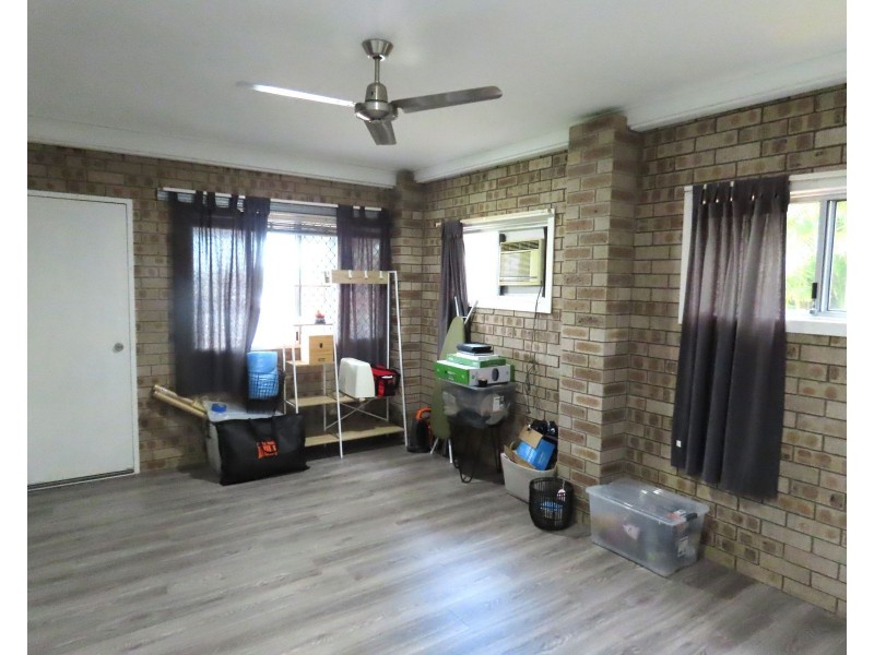 16 Holmes Drive, Beaconsfield QLD 4740
