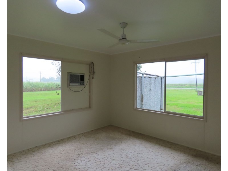 90599 Bruce Highway, Sarina QLD 4737