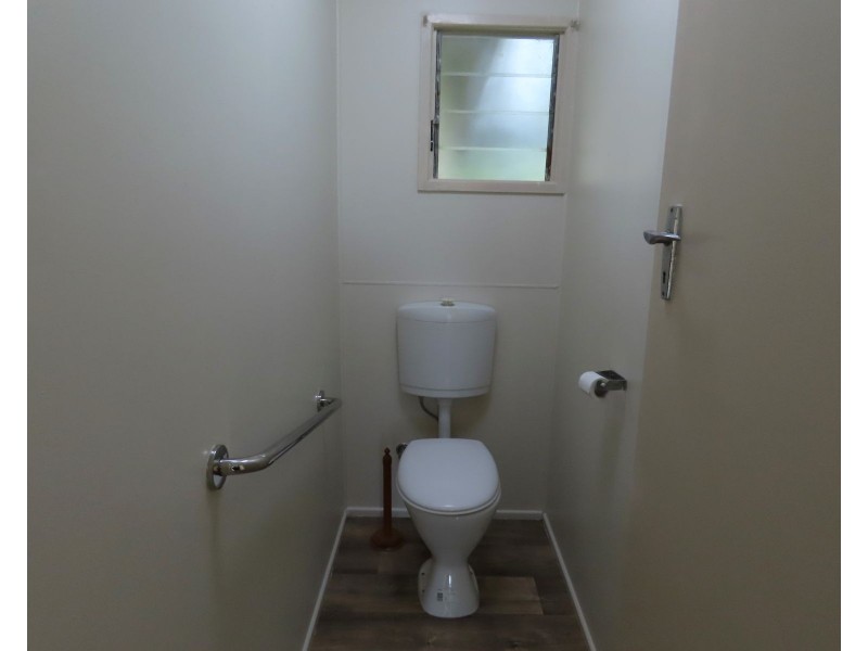 90599 Bruce Highway, Sarina QLD 4737