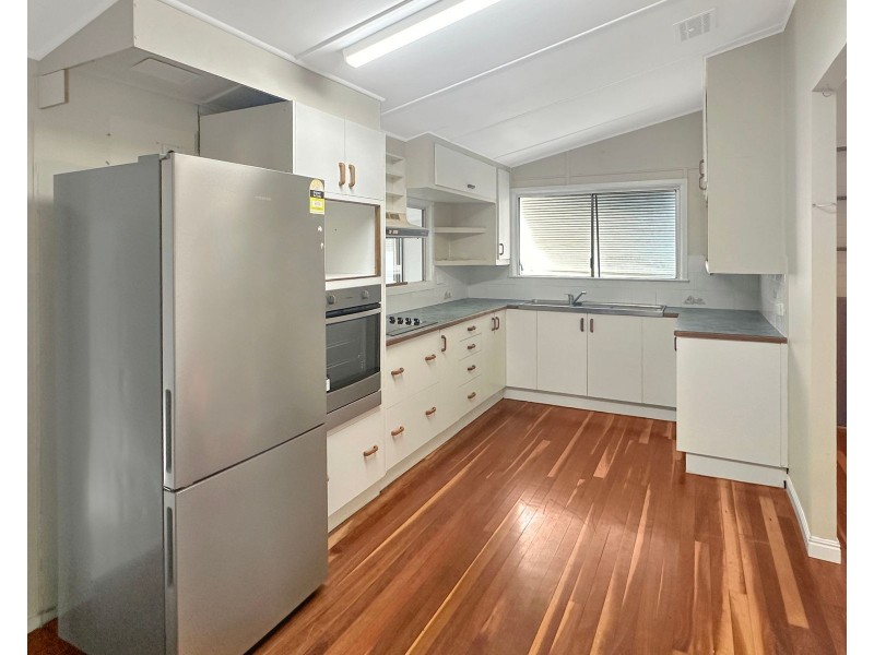 3 Nicholson Street, Sarina QLD 4737